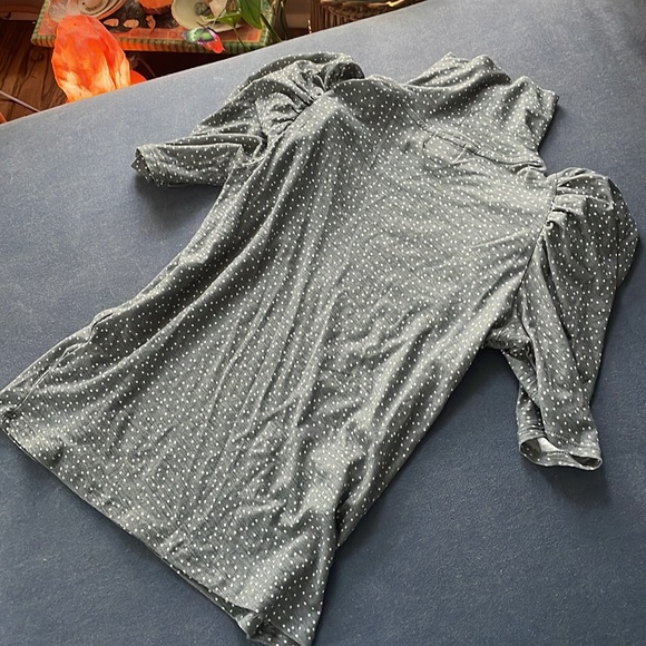 Gorgeous GIRLIE NWOT, NATION LTD, feminine sage green polkadot top XS 💋 - Picture 3 of 7